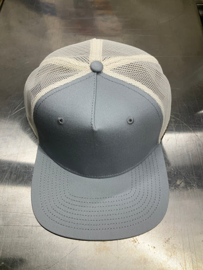 STOCK CONTRAST TRUCKER