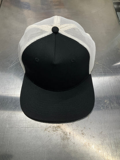 STOCK CONTRAST TRUCKER